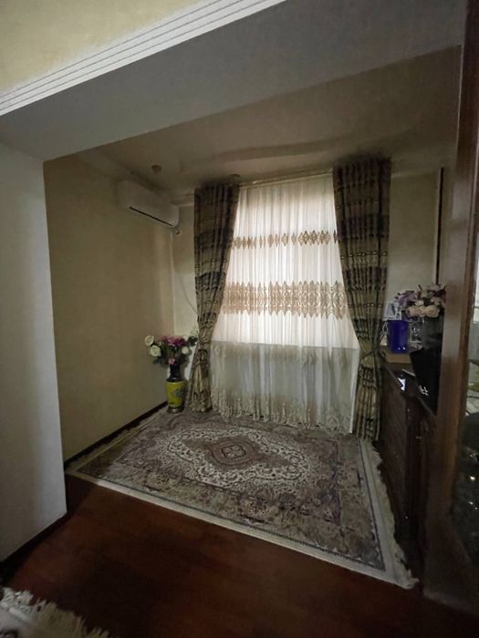 Продам 4х комнатную квартиру