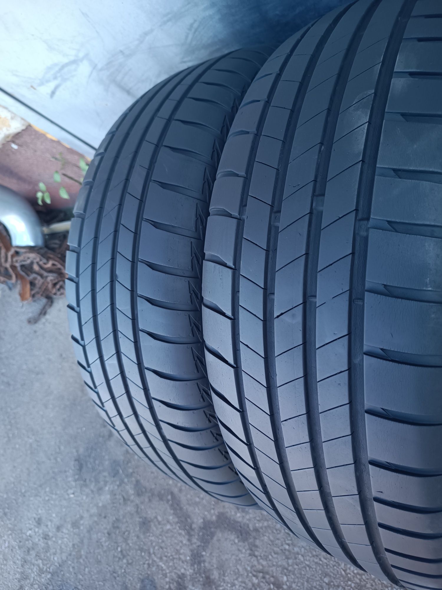 215/60/16 Bridgestone Дот 3521