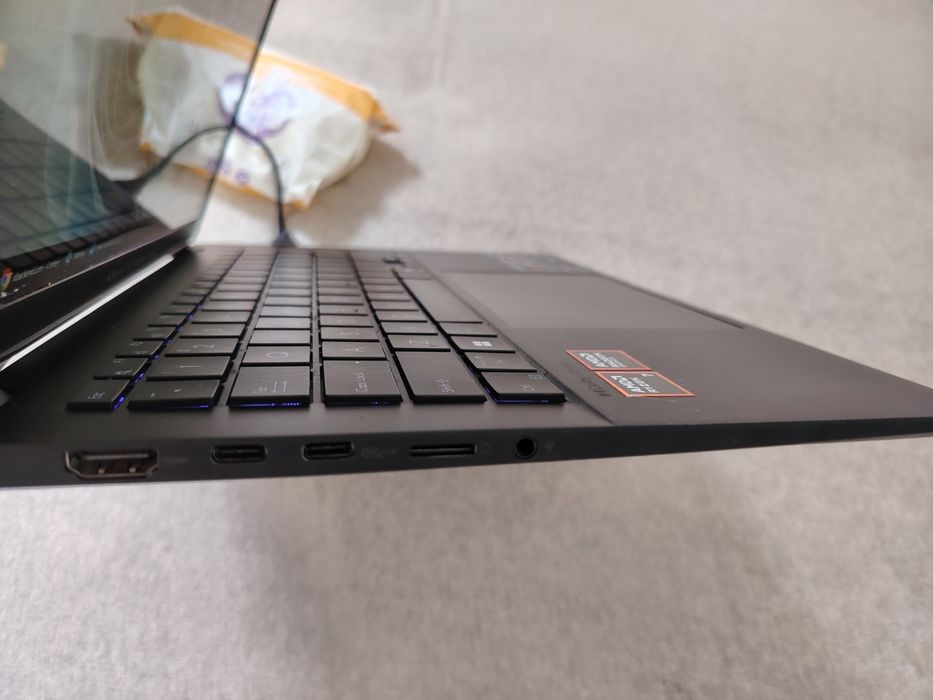 Asus Vivobook S14 AMD Ryzen 7