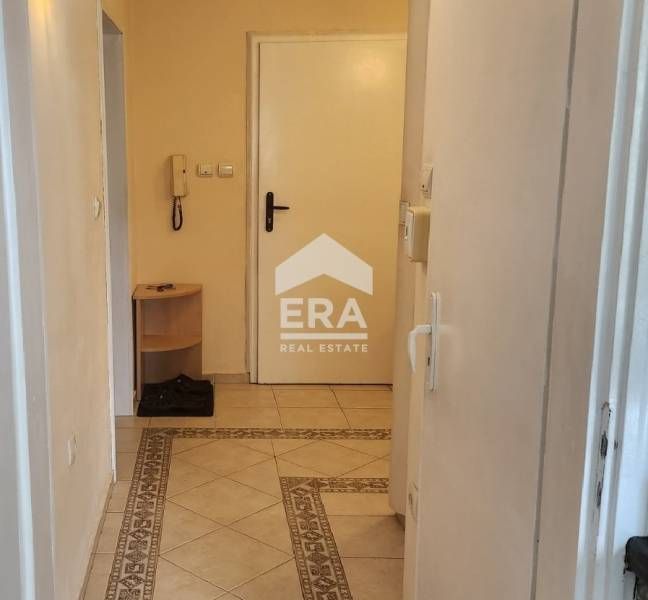 ЕРА Фаворит предлага ексклузивно под наем комфортен двустаен апартамен