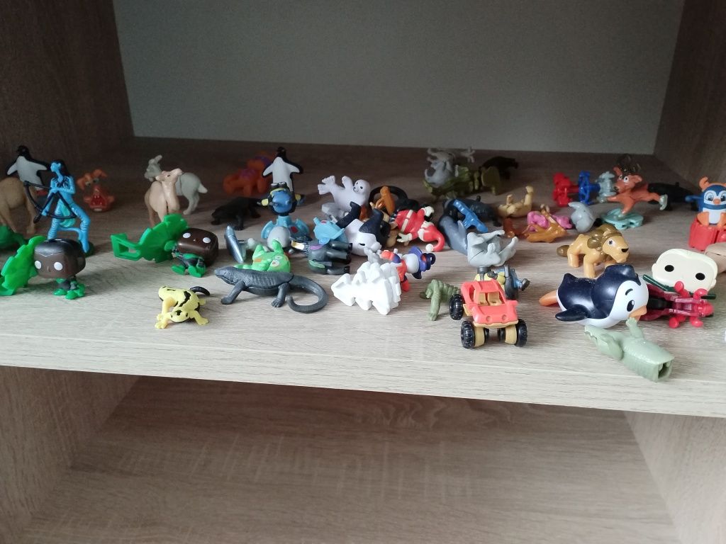 Огромен чувал с играчки -пластелин , лего, колички, конструктори