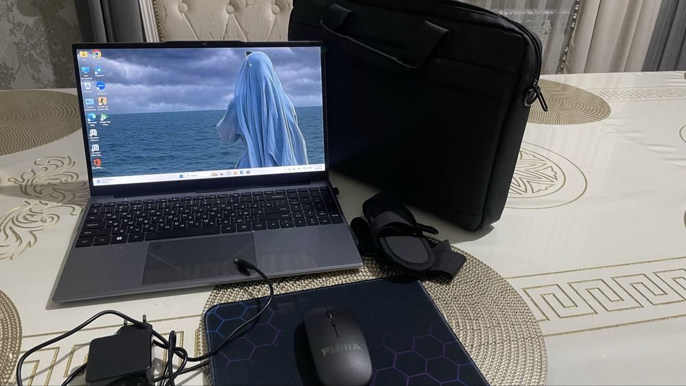 Продам новый ноутбук Fyria F10