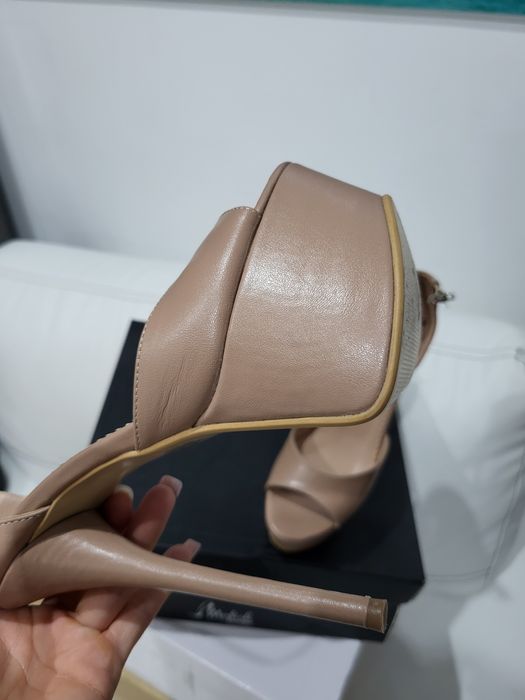 Sandale Modish mar.37 pret vanzare 260 lei