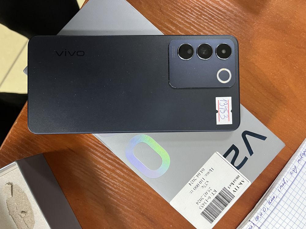 Телефон Vivo v 27e