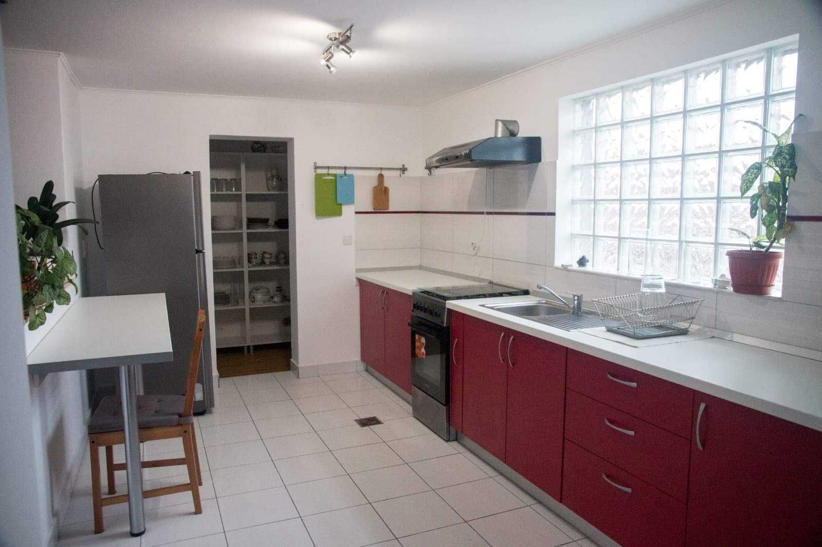 Inchiriere camere la casa