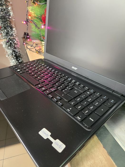 Vand laptop Acer E1-510