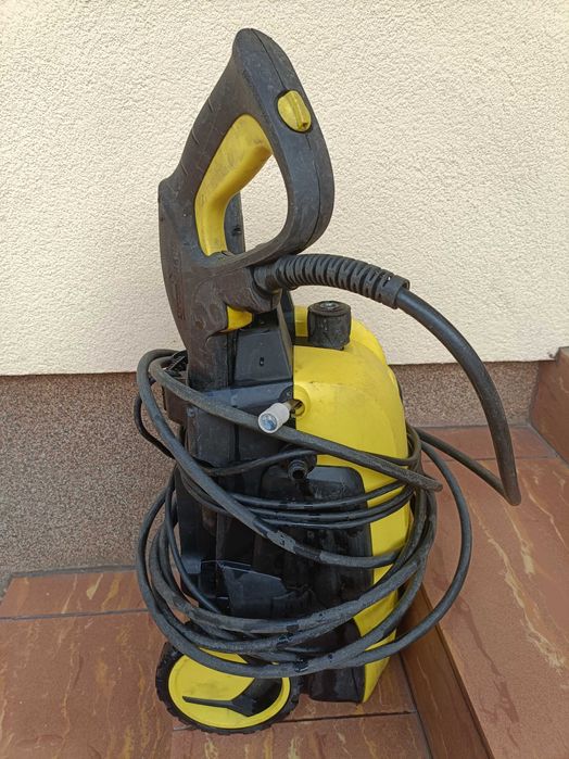 Vând Karcher k5 puțin utilizat