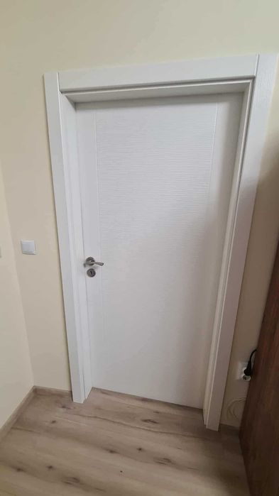 Интериорна врата