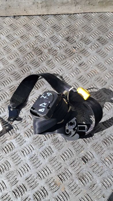 centura stanga / dreapta fata VW Touran cod 1T1857706A / 1T1857706