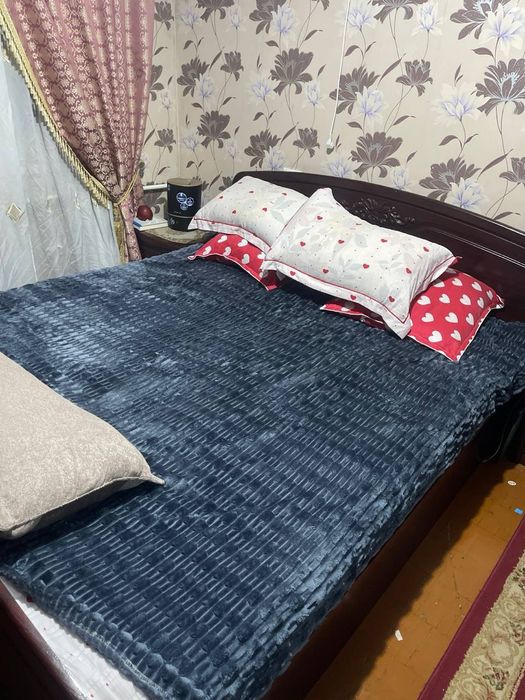 Спальный гарнитур б/у