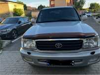 Toyota land cruiser 100