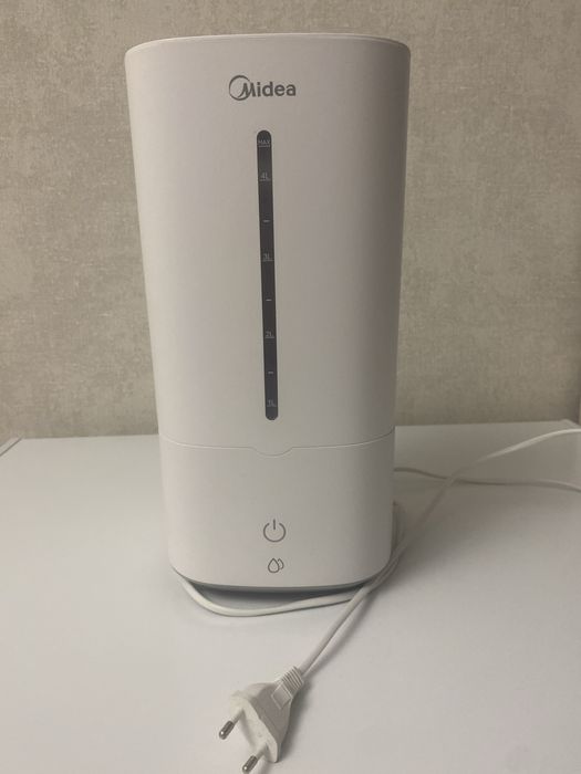 Продам увлажнитель Midea