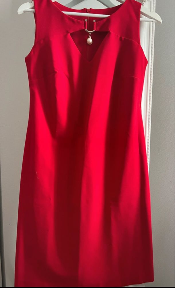 Rochie rosie superba