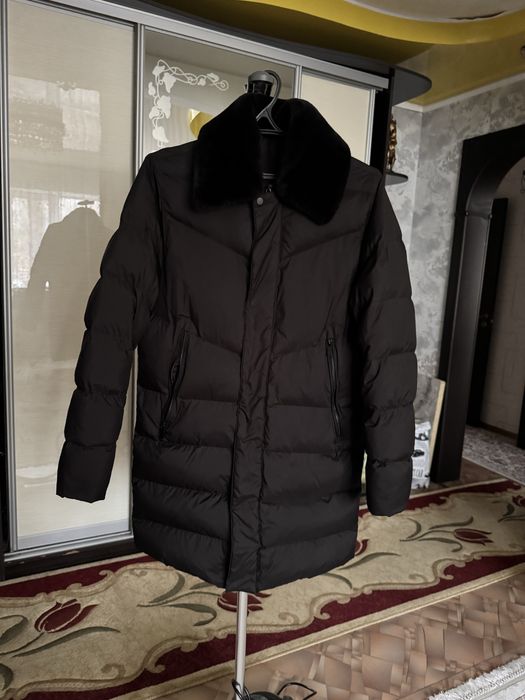 Стильный Черный пуховик