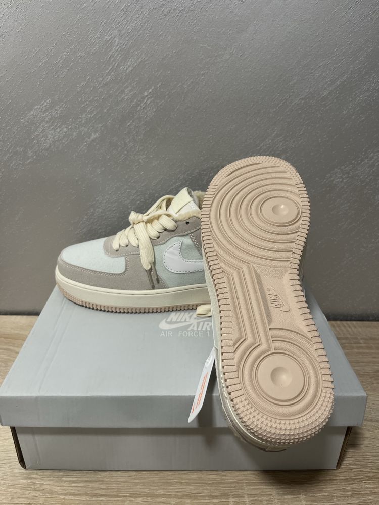 Дамски Nike Air Force 1 Low ‘07 LV8 - 37.5/39
