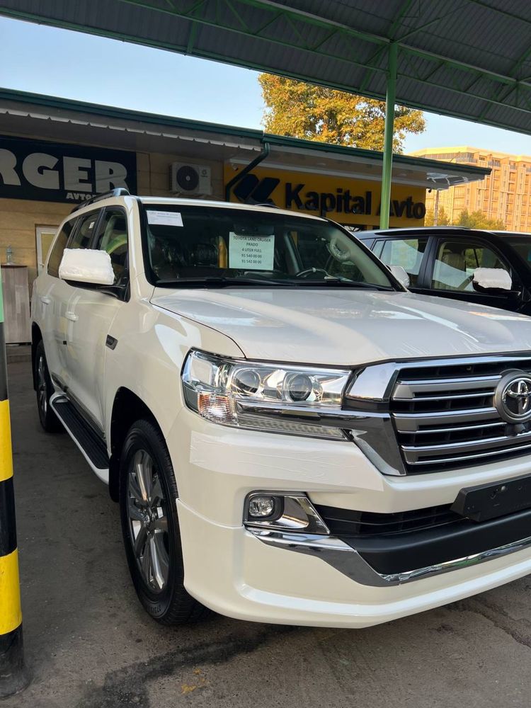 Toyota Land Cruiser 200 4.0L