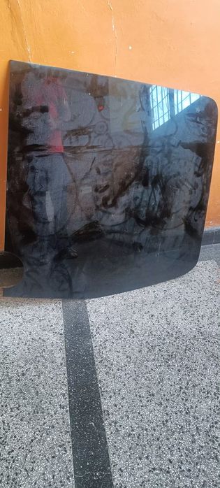 Стъкло за задна дясна врата Мерцедес спринтер