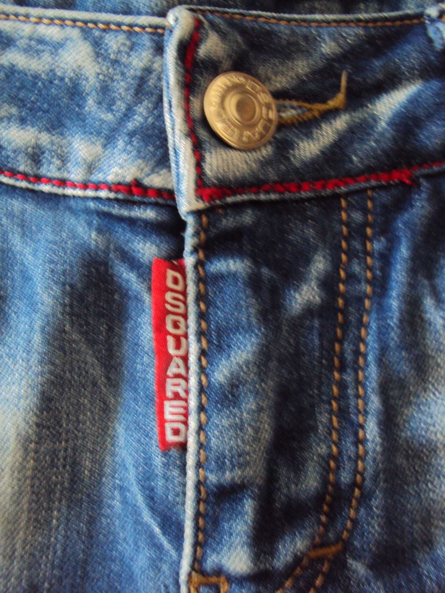 DSQUARED дамски дънкови панталони къси - 38 номер