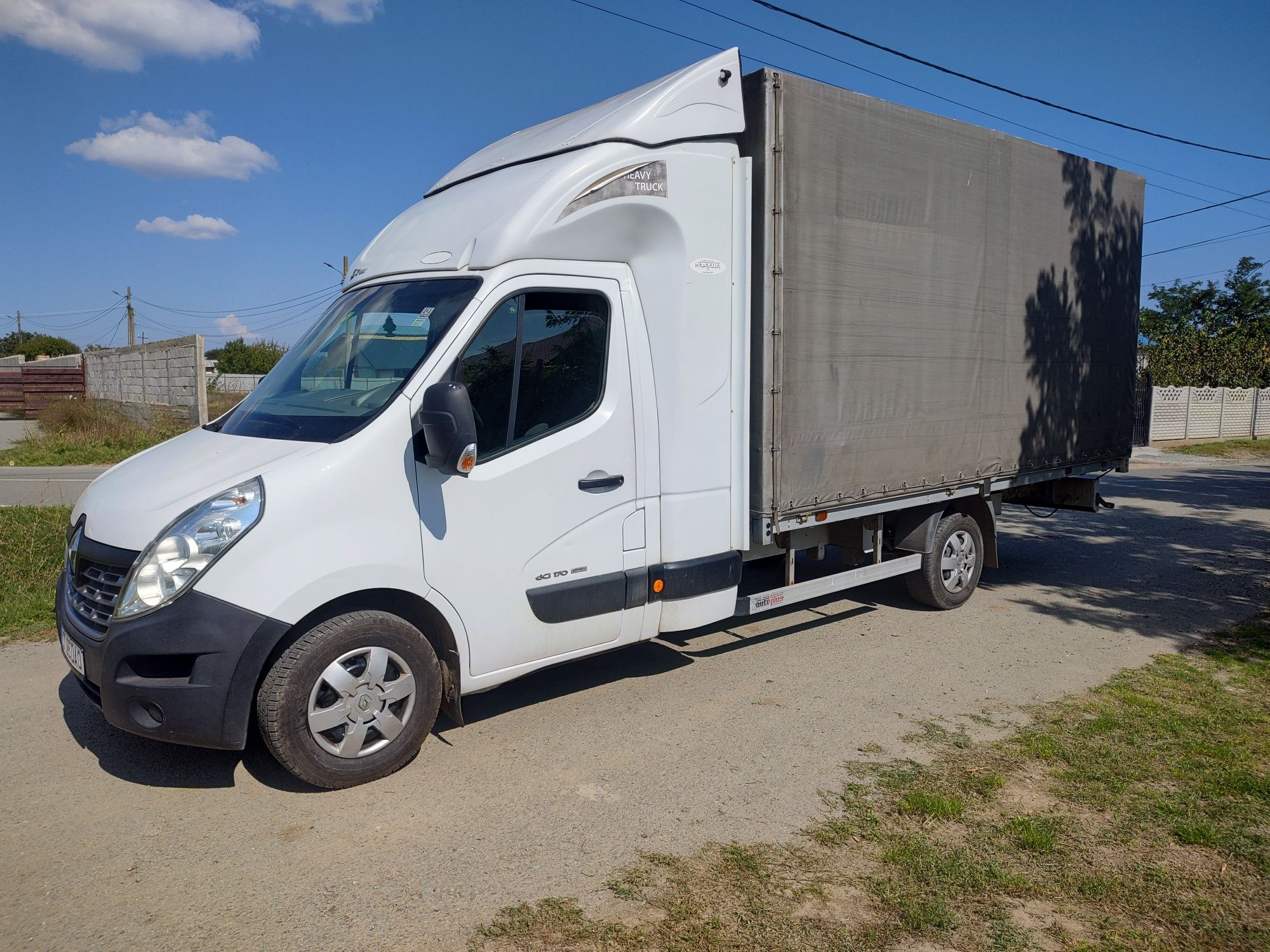 Transport marfa ,mobilier ,diverse pe orice distanta .