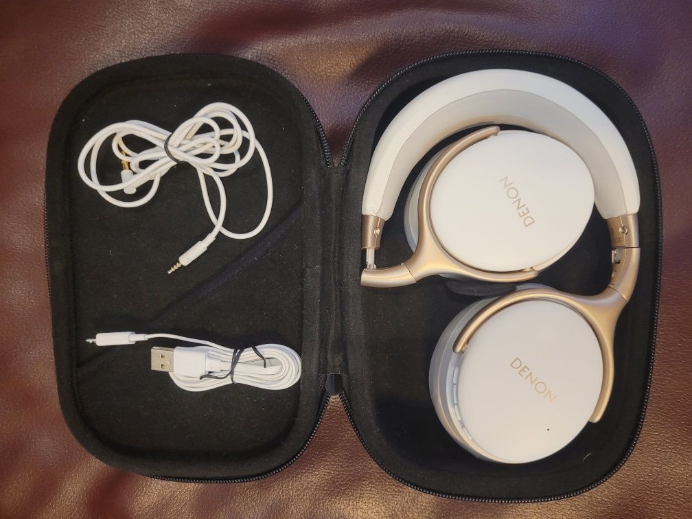 Casti Over Ear Denon AH-GC30