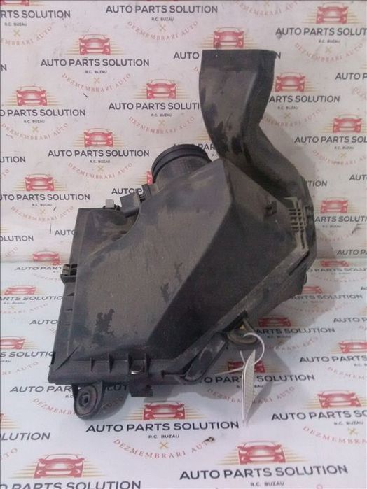 carcasa filtru aer bmw seria 1  2.0 d an fabr. 2009