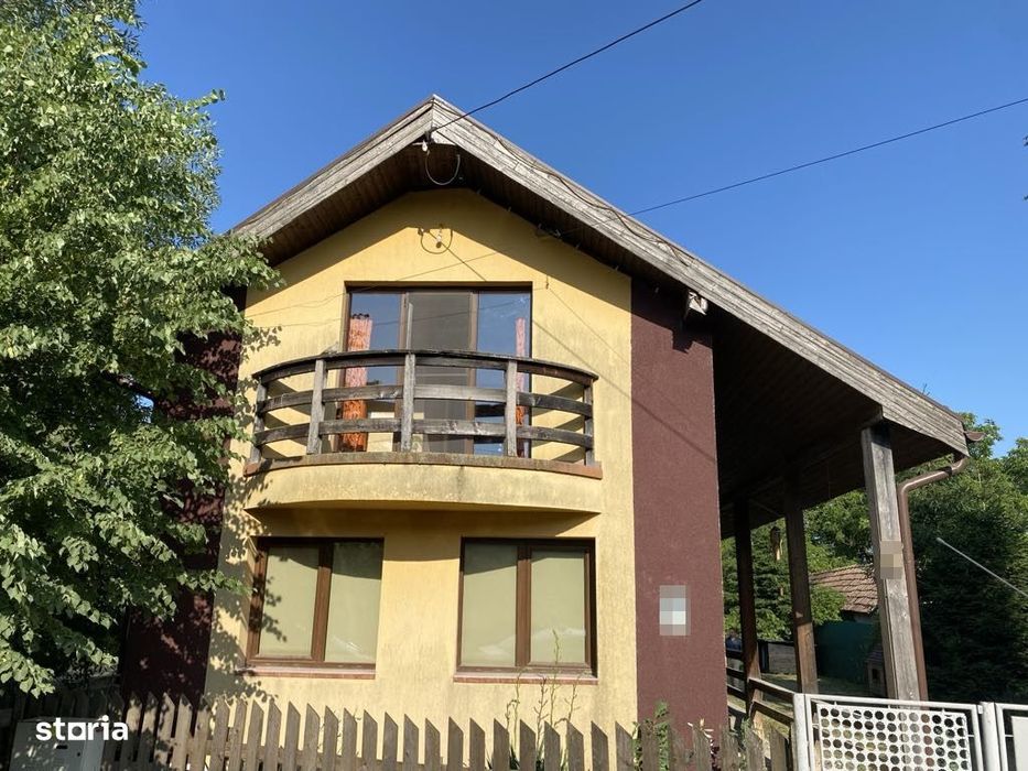 Casa cu etaj de vanzare Glodeni , Mures