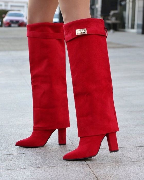 Ботуши на ток - червен велур (36-40)