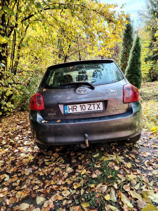 Vând Toyota Auris