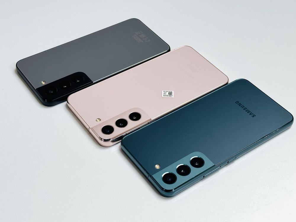 Samsung S22 128GB Black Pink Green Гаранция 6 месеца