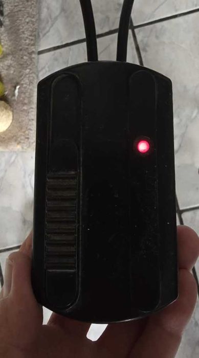 Lampă de podea neagră cu  dimmer, variator intensitate luminoasa