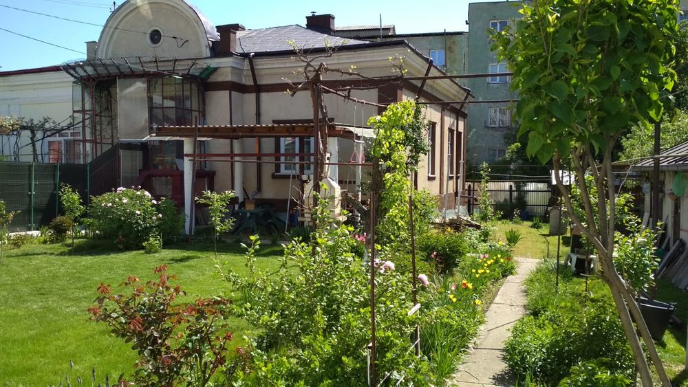 Proprietate in zonă centrală - Roman