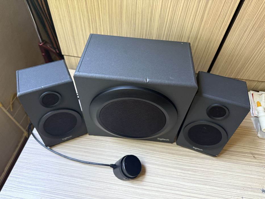 Sistem audio 2.1 Logitech Z333 multimedia speakers 40w rms