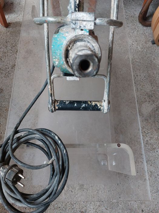 Vand Mestecau /Mixer Material Collomix