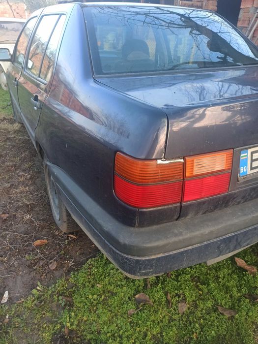 Фолксваген Венто 1,6