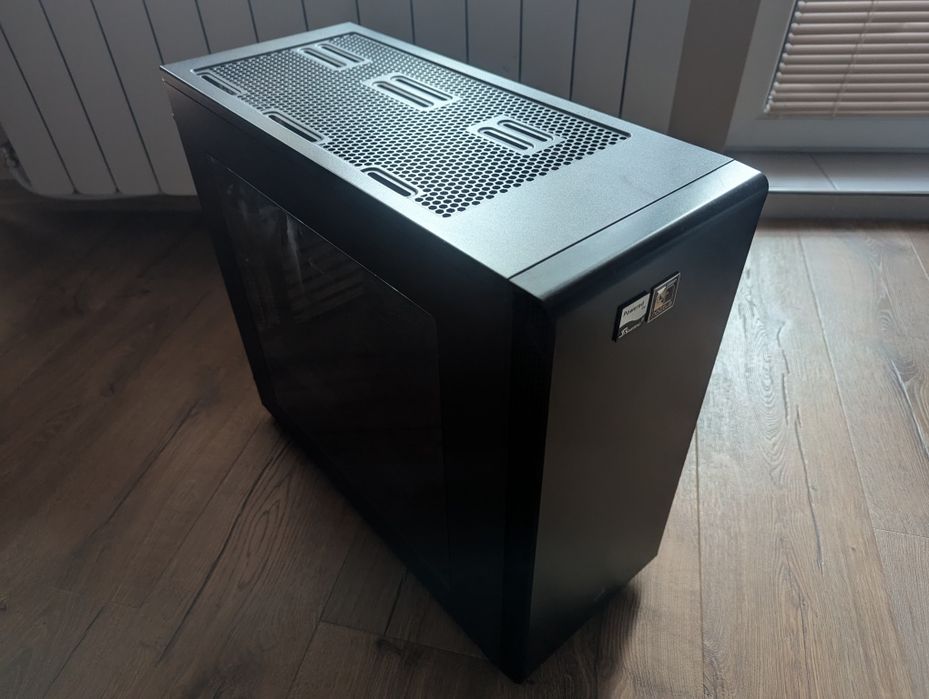 Компютър / workstation