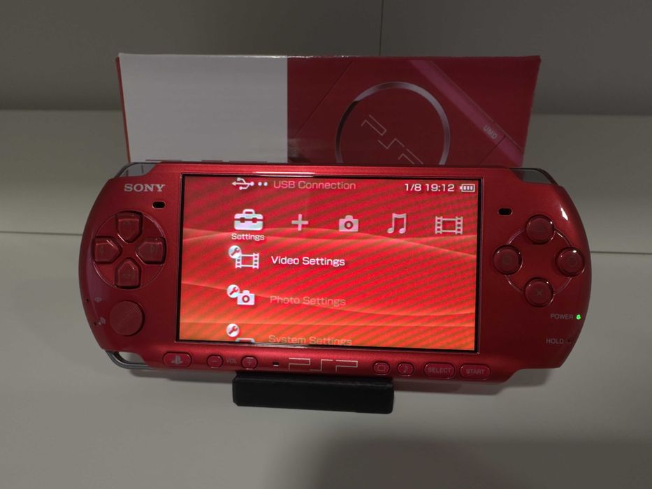 Sony PSP 3000 Radiant Red Modata (cutie si accesorii)