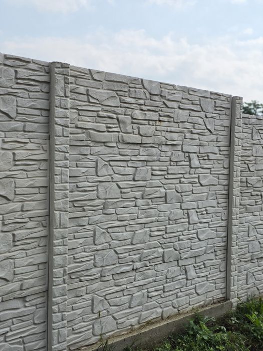 Spalieri/Garduri și stalpi /placi beton /capace de gard