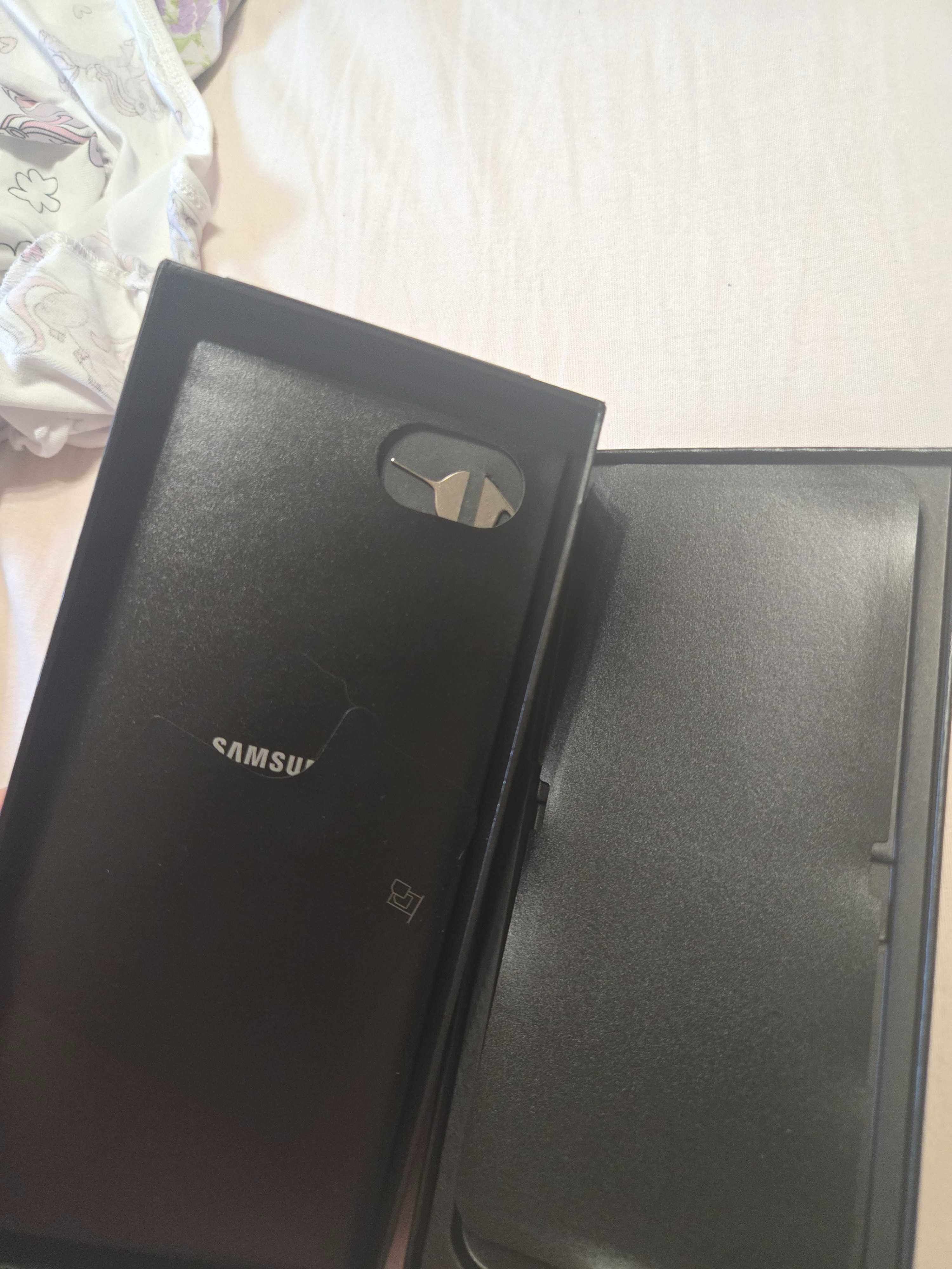 Samsung Galaxy Z Flip 6
