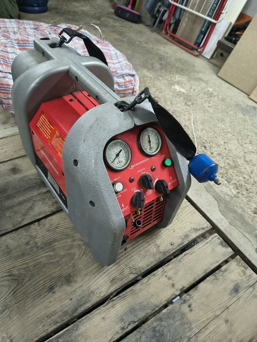 Станция за изтегляне на фреон Rothenberger Rorec Pro