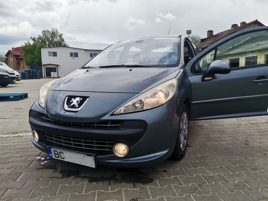 Peugeot 207 Peugeot 207 /2008/1.4 benzina / Panoramic / scaune incalzite