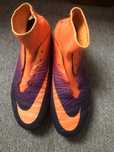 Adidasi football nike hypervenom