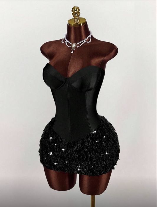 Черна празнична рокля