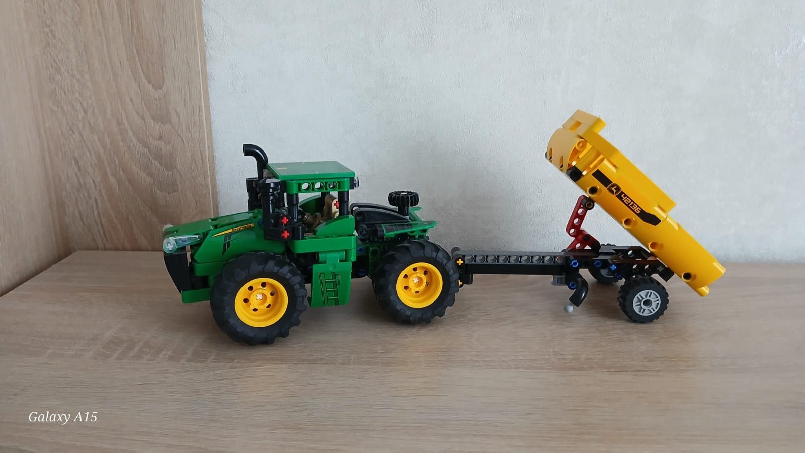 Lego Technic 42136 трактор с прицепом