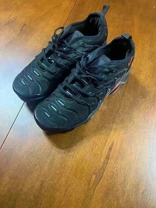 Nike Air Vapormax 42 // 44 noi/new