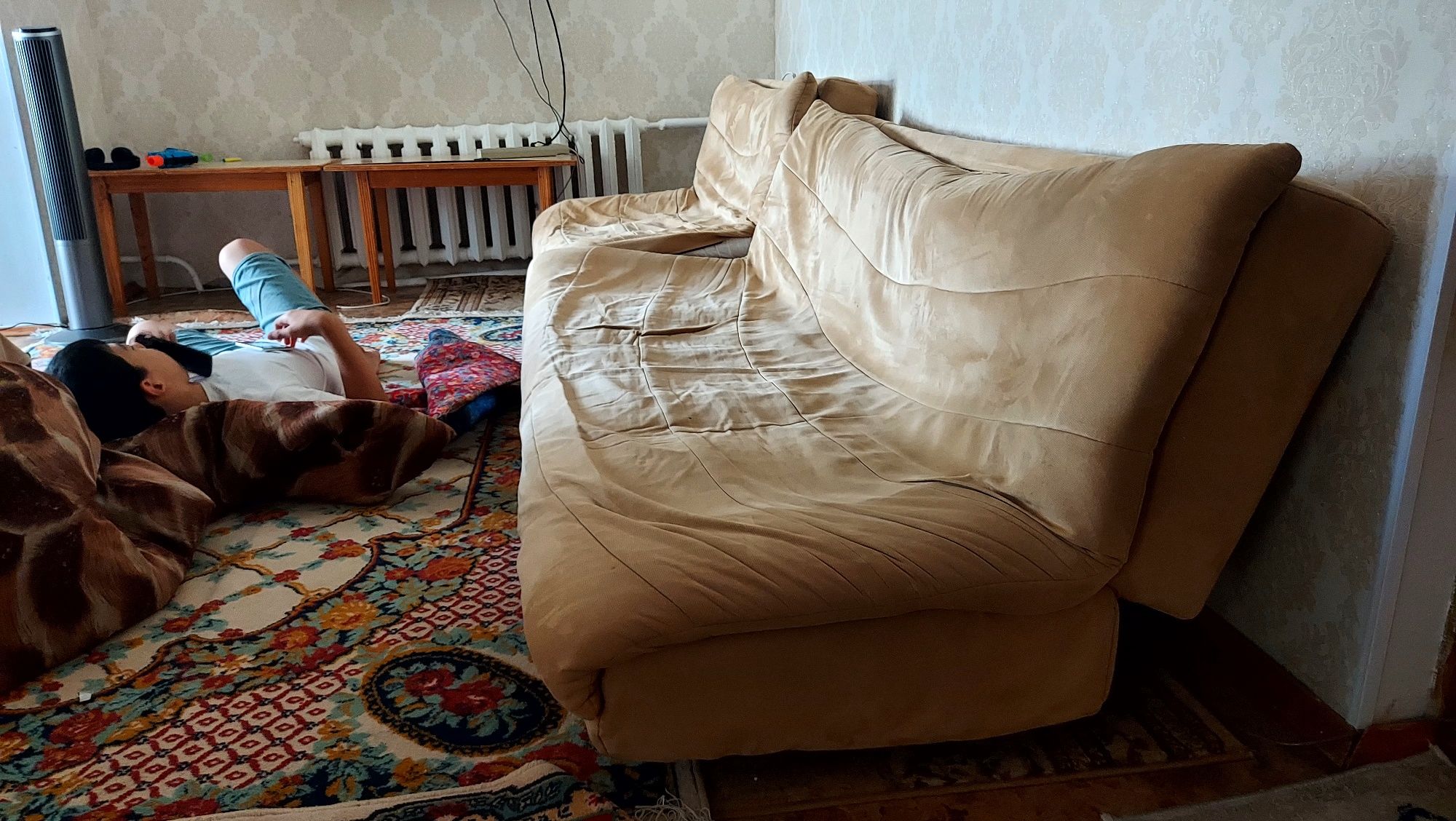 Диван 3 штуки . .
