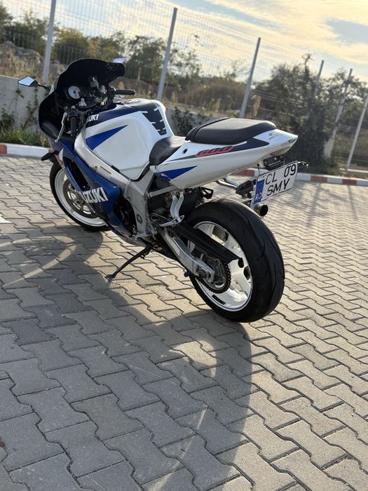 Suzuki GSX-R 600cc k1