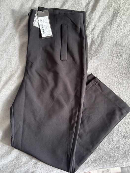 Панталон Trendyol.  Размер 42