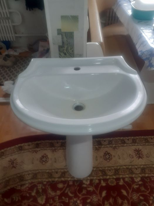 Раковина б/у почти как новый
