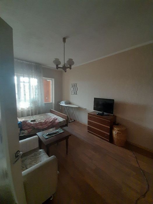 Срочно продаётся Юнусабад 19кв 2/5/5