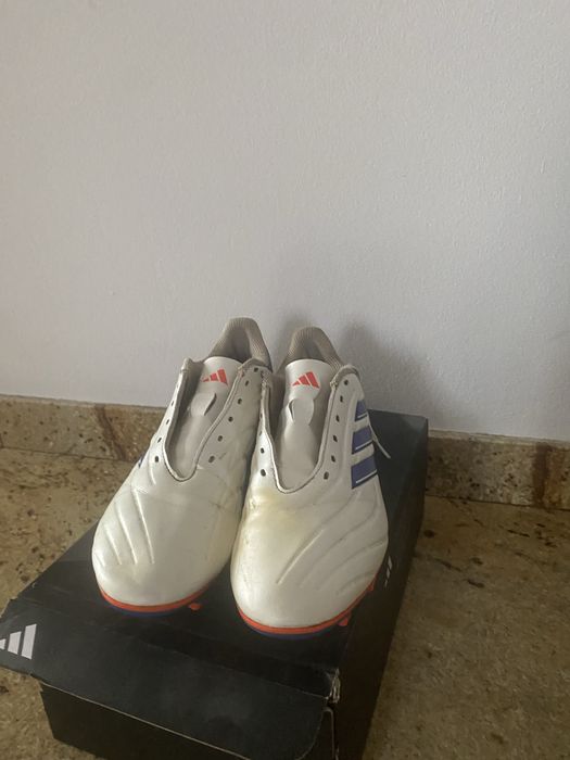 Ghete adudas f50 marime 41  purtate 130 lei negociabil